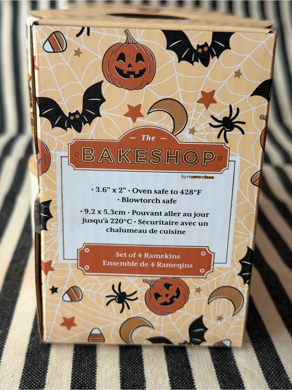 Retro Vintage style Halloween Ramekins Set of 4 - Picture 3 of 5
